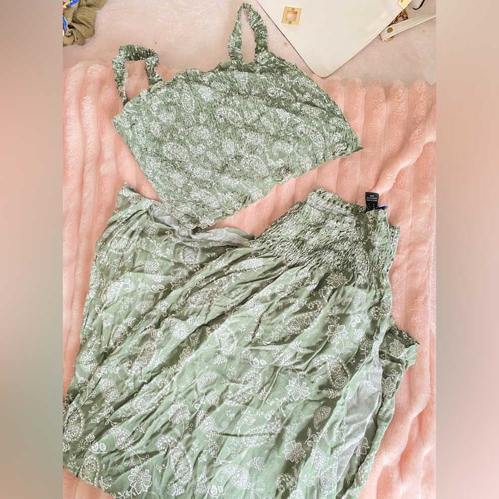 Green floral skirt set